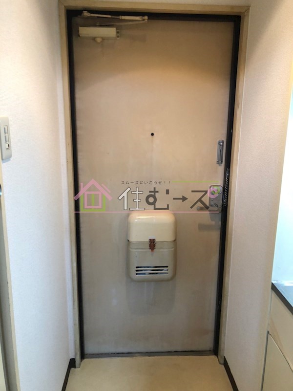 淡路エンビィハイツ 玄関