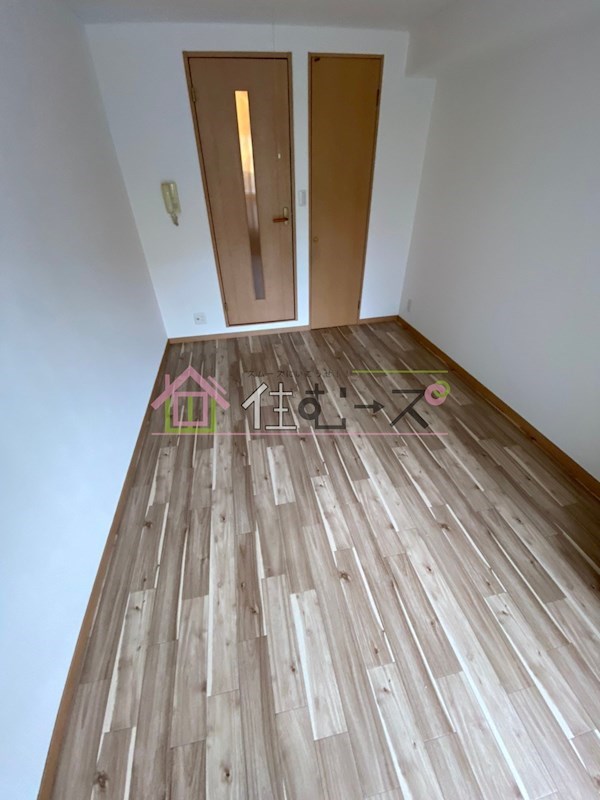 アヴェニール寺田町 リビング