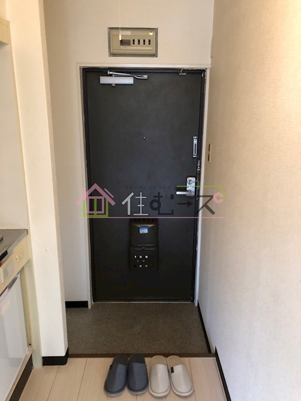 ドムール新北野 玄関
