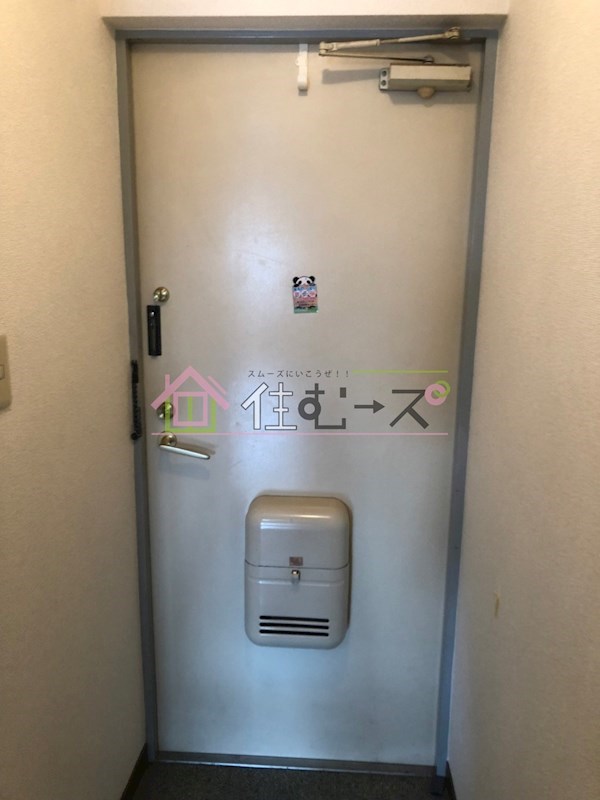 ビルシャナ長居 玄関