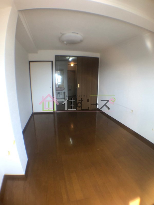 ビルシャナ長居 リビング