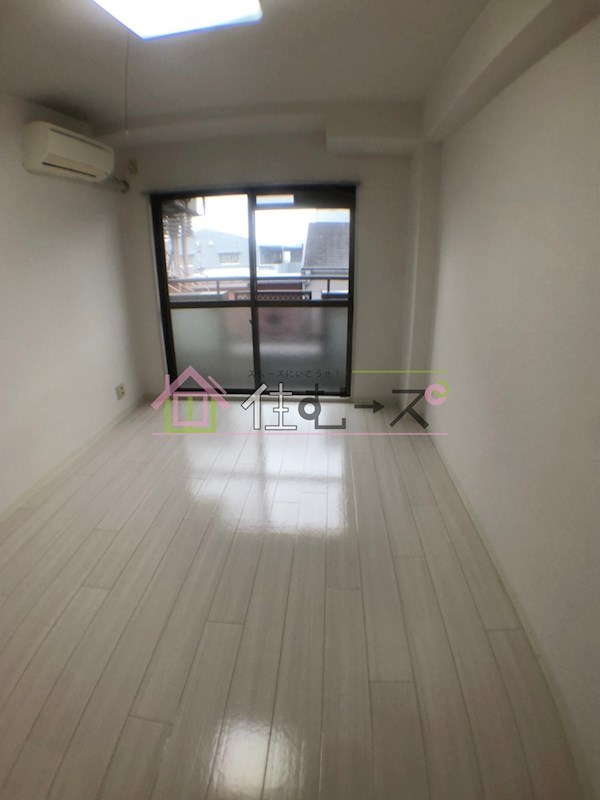 ロイヤル巽 ベッドルーム