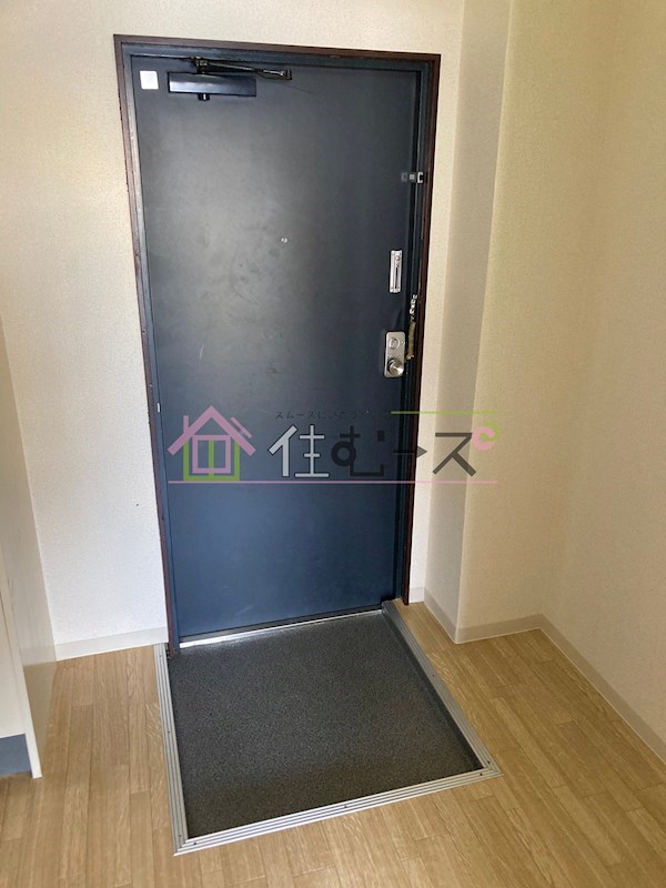 セラ天下茶屋 玄関