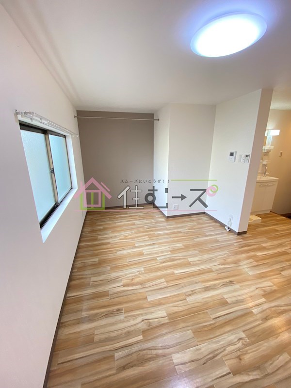 ノワール中島 リビング