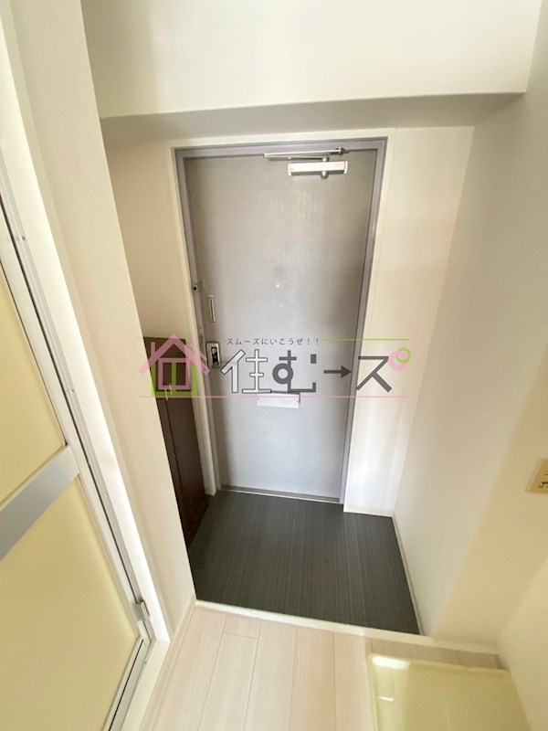 スチューデント平野  玄関