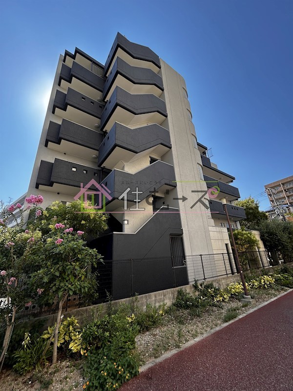 アヴァンシア2000 外観