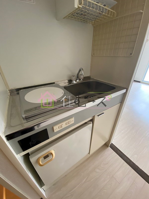十三ホワイティ キッチン
