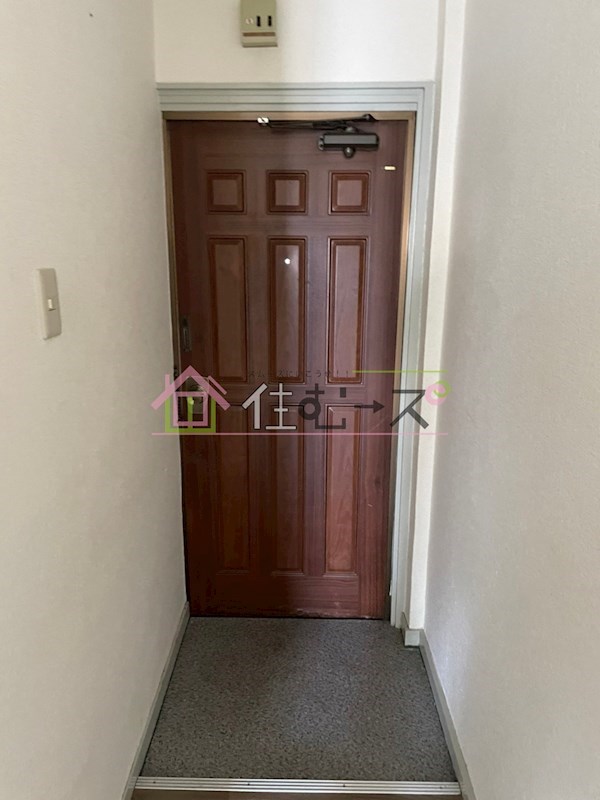 ナチュラル遠里小野 玄関