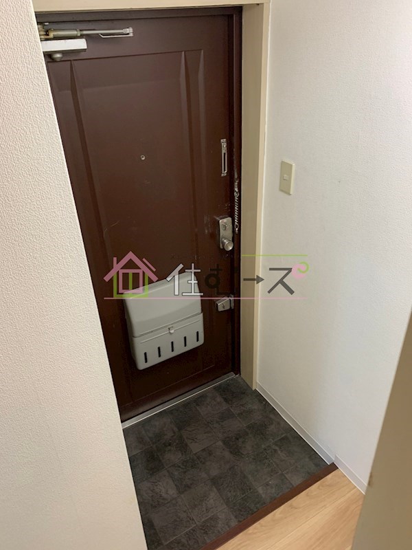 エリータ上新庄 玄関