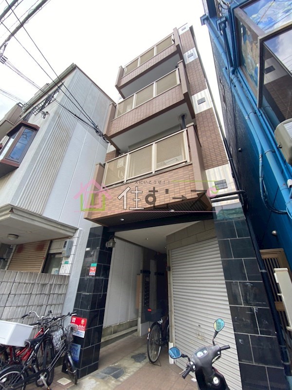 プレミアム十三 外観