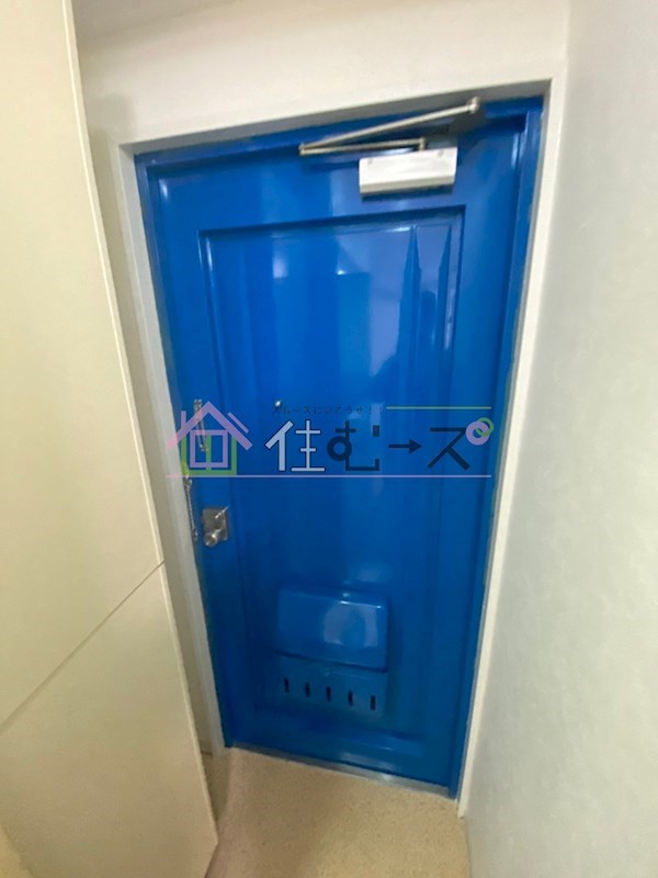 グランドハイツ東小橋 玄関