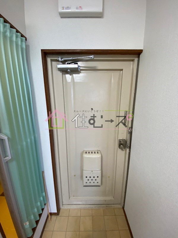 南森町パールビル 玄関
