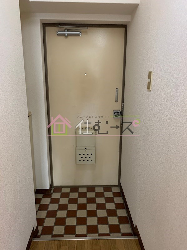 新大阪グランドハイツ北 玄関