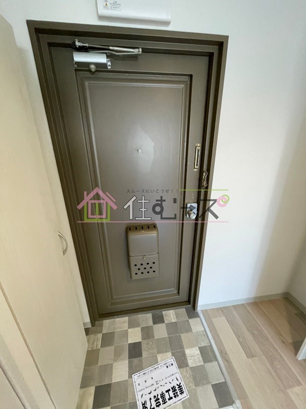 レガーレ長居公園 玄関