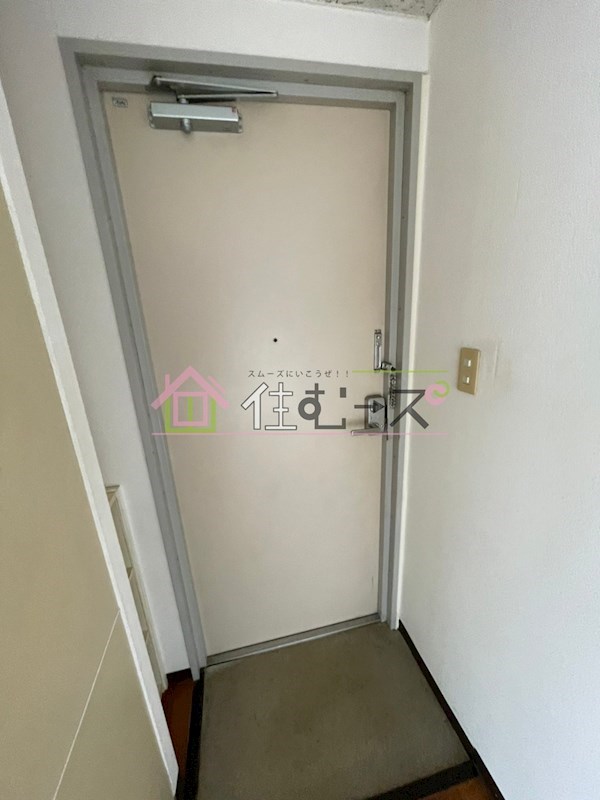 ソシオリバーハイツ 玄関