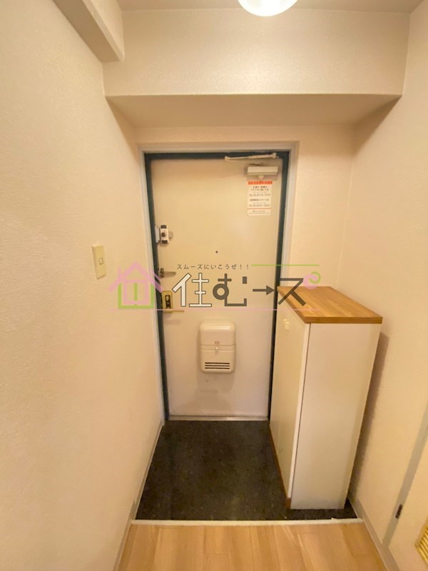 ポニークレスト上新庄 玄関