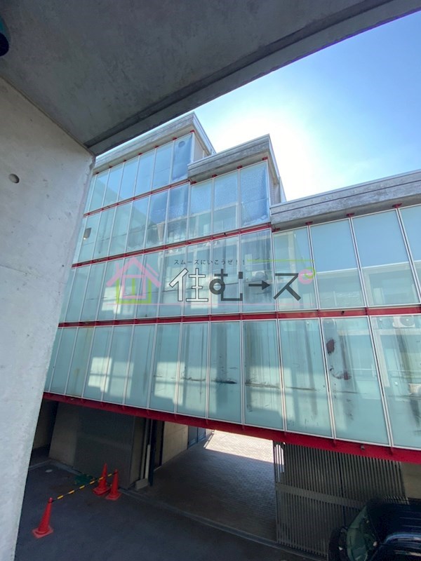 メネダス その他4