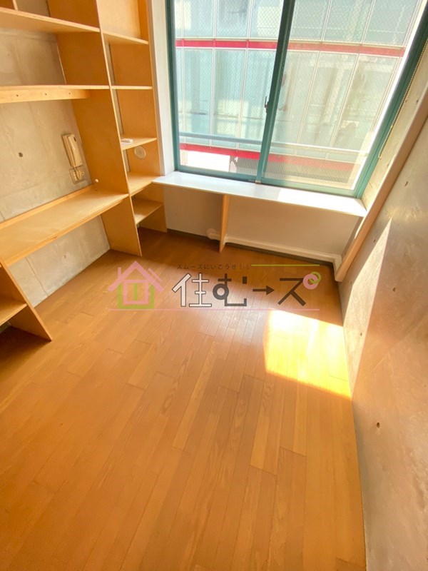 メネダス ベッドルーム