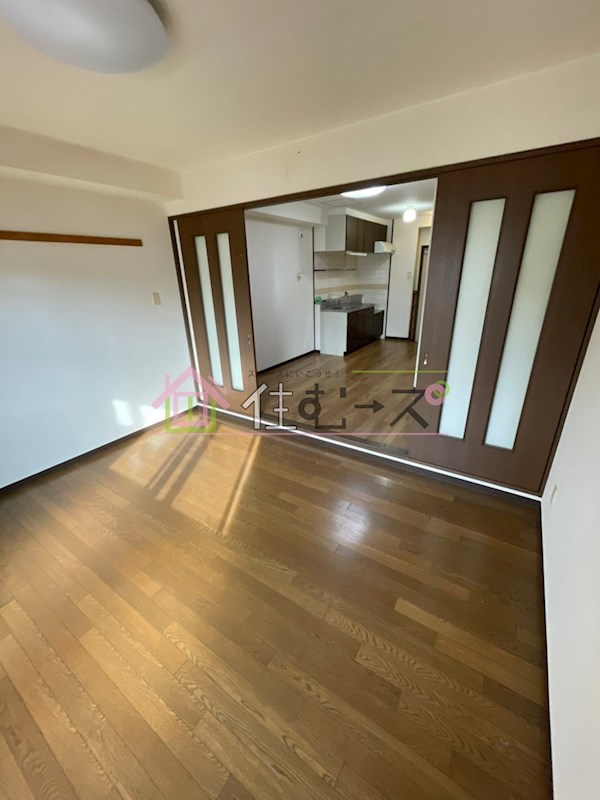 プレアール井高野Ⅱ リビング