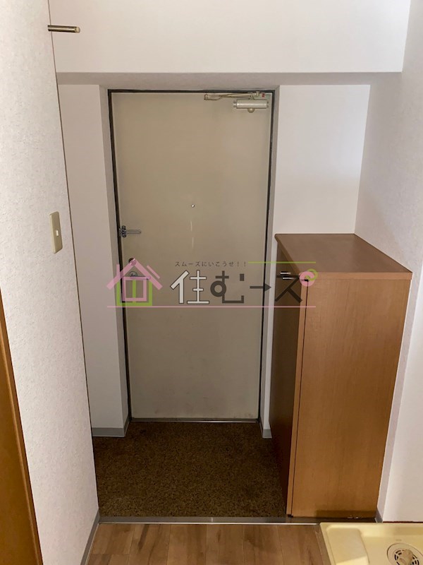 エスリード難波駅前 玄関