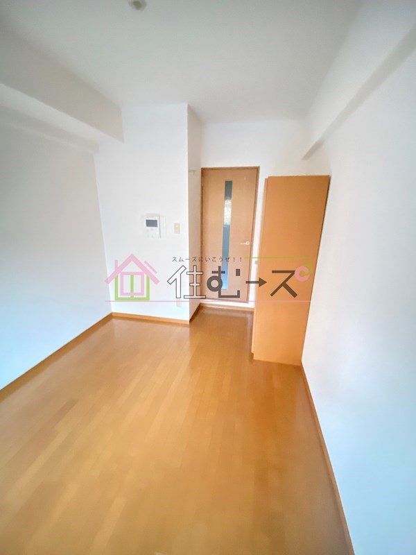 エスリード難波駅前 リビング