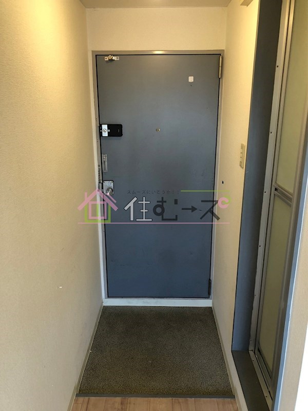 アパートメント淀川 玄関