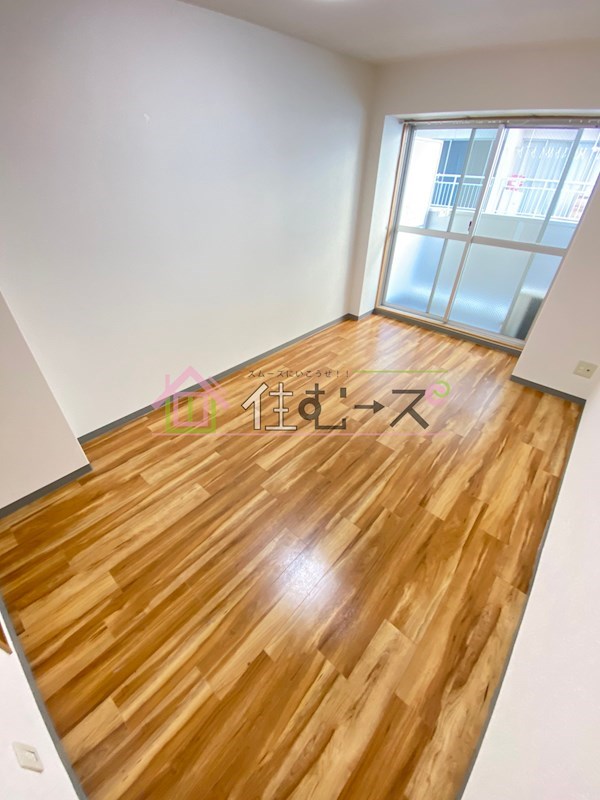 ライズ芦原橋 ベッドルーム