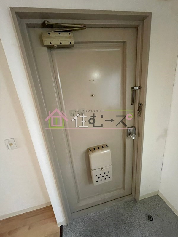 コーポセブン 玄関