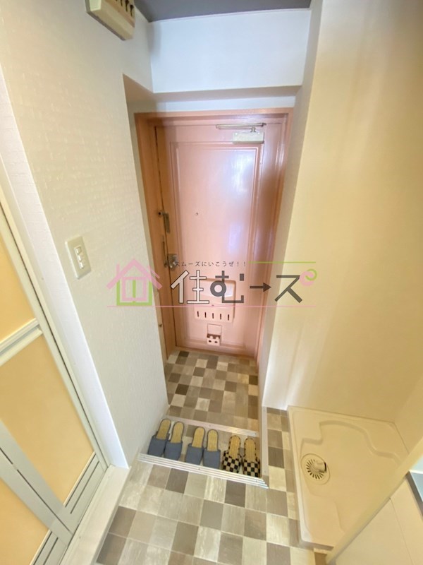 ハイツ桜川 玄関