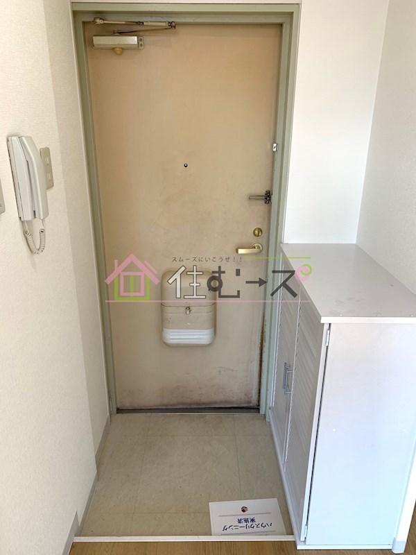 ハイツ南の風 玄関