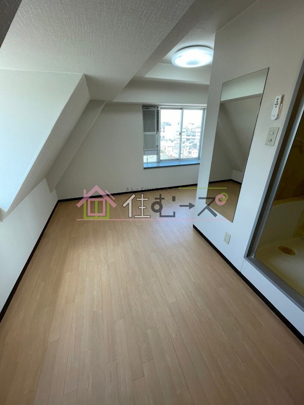 昭和グランドハイツ西九条 ベッドルーム