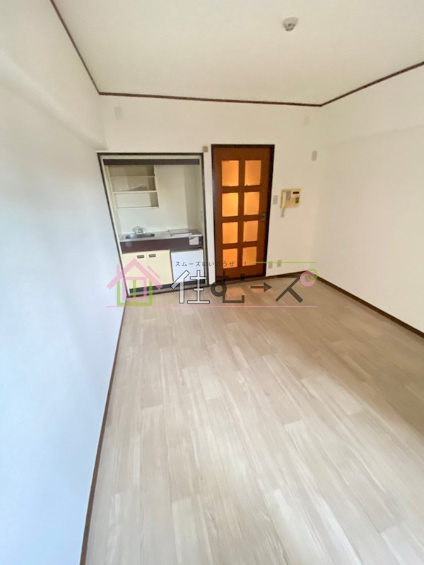 朝日プラザ岸里パサージュ リビング