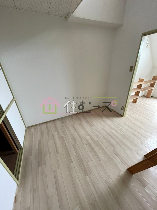 シェイーネ新高  リビング