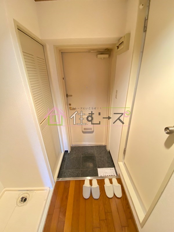 朝日プラザ岸里パサージュ 玄関