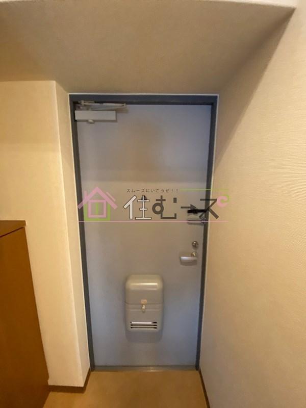 エスリード梅田西第2  玄関