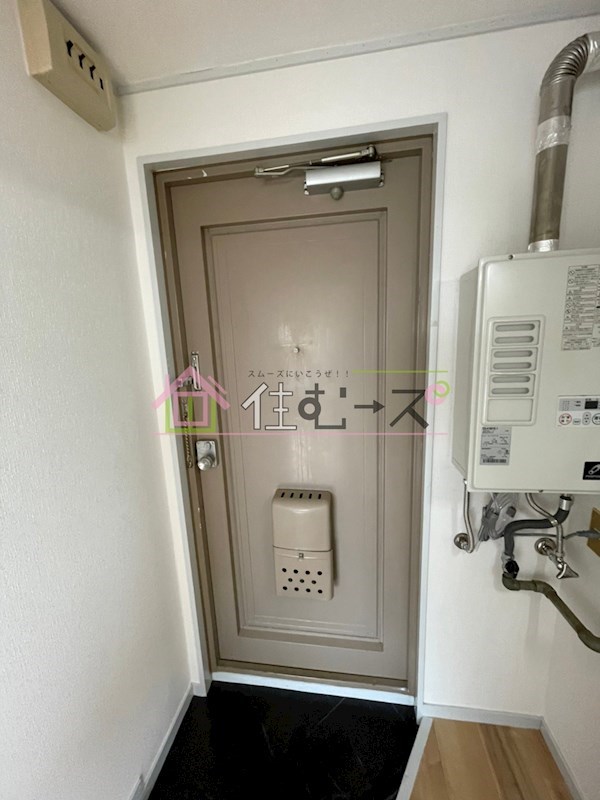 アリストプラザ中野 玄関