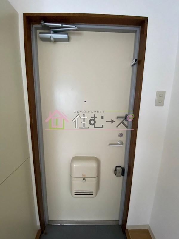 グレース九条  玄関