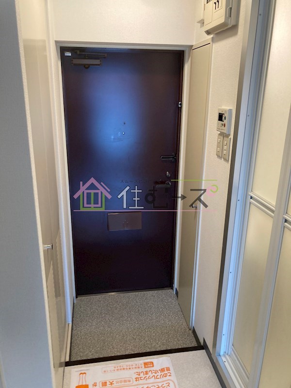 エトワール北梅田 玄関