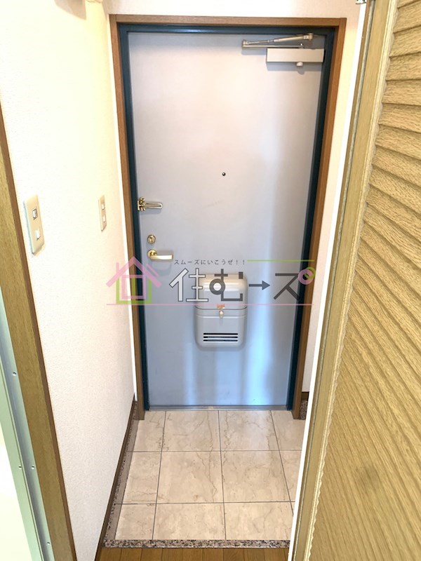 コアロード2000 玄関