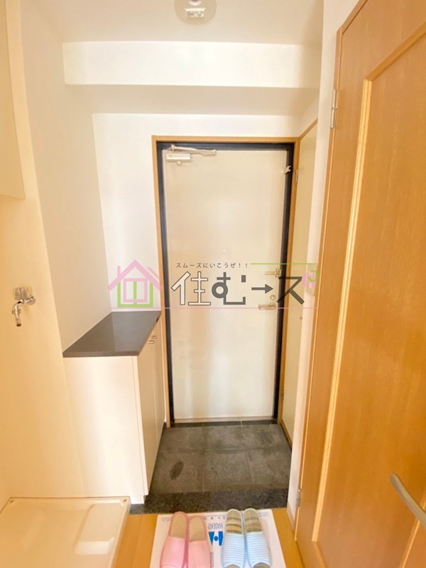 ロイヤルコート華 玄関