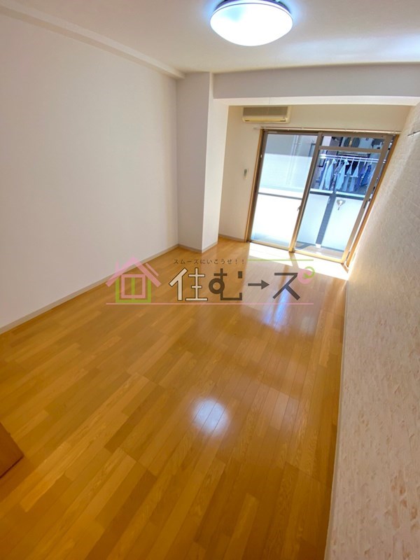 ロイヤルコート華 ベッドルーム