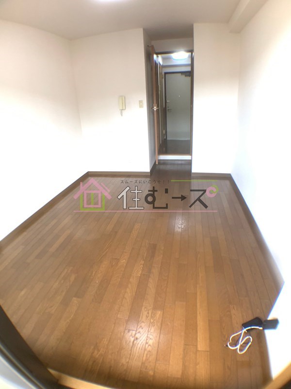 ラッキーセンター河堀口マンション リビング