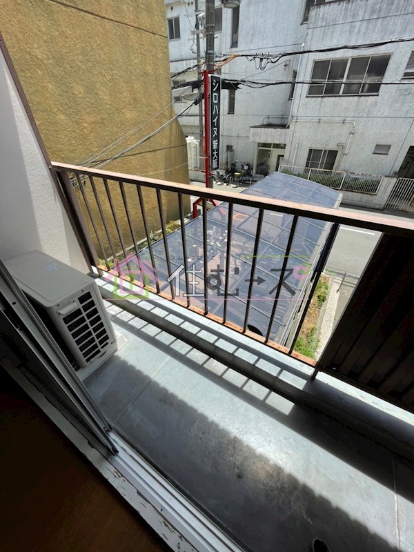 シロハイヌ新大阪 ベランダ