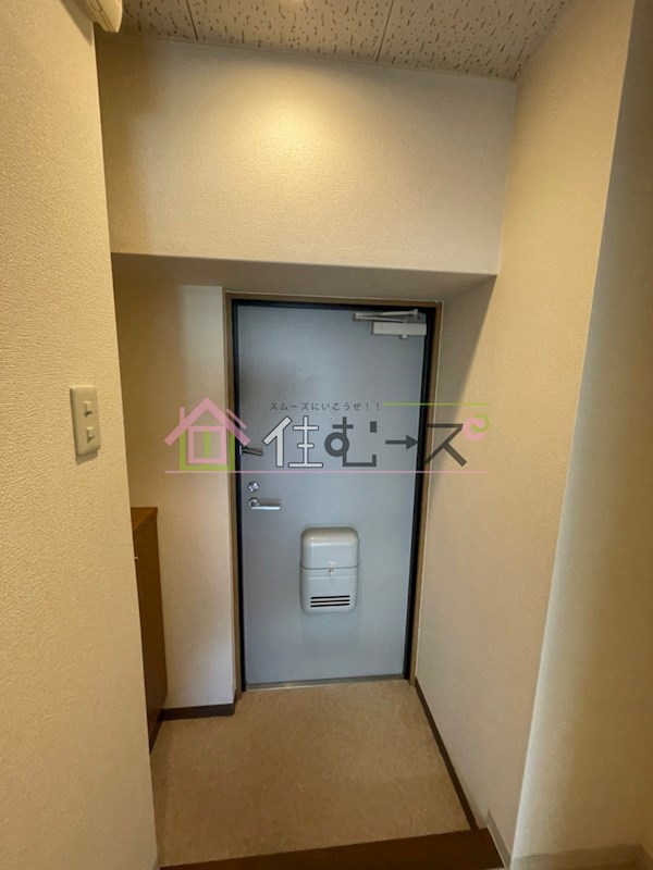 クレハタワーズ東中島 玄関