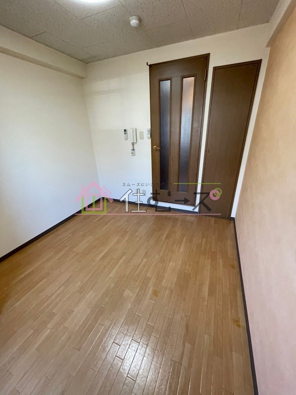 クレハタワーズ東中島 リビング