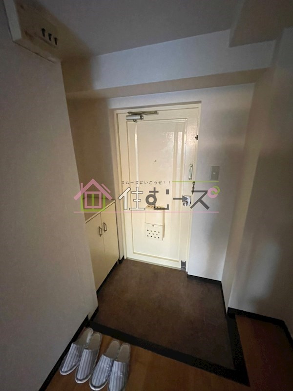 リサ上新庄 玄関