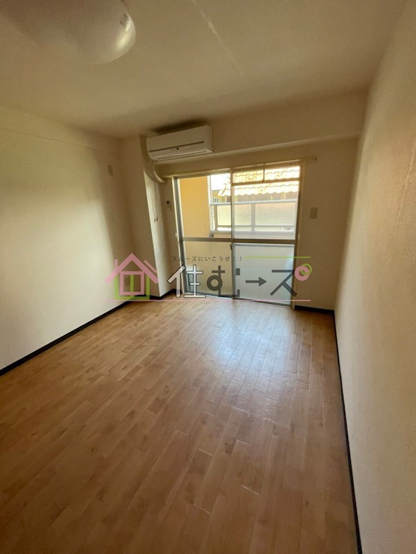 リサ上新庄 ベッドルーム