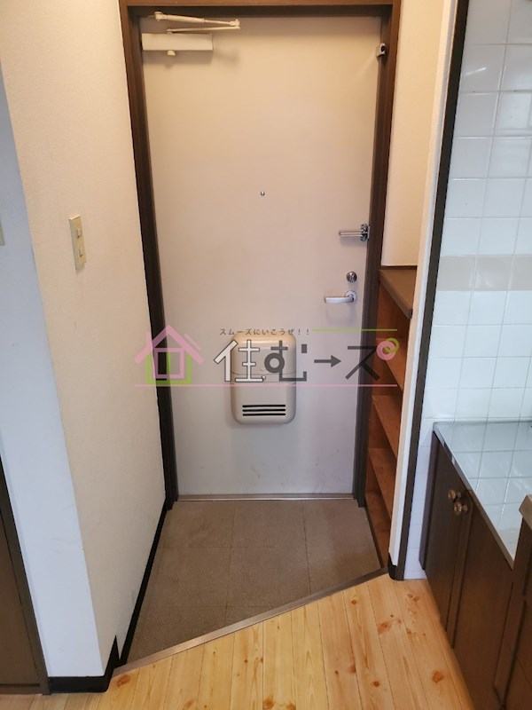 プレアール井高野Ⅱ 玄関