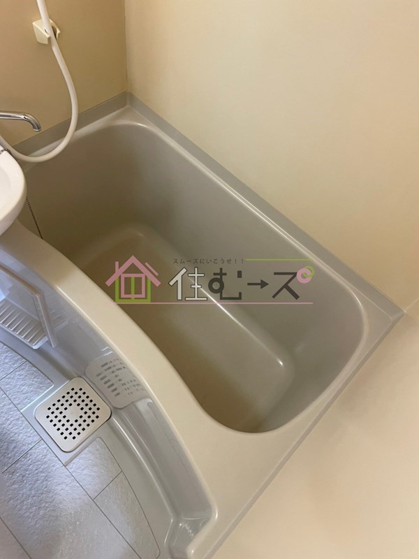 ロイヤルイースト 風呂画像