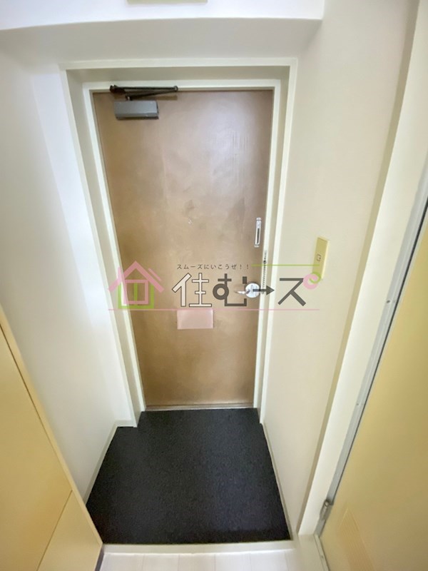 メゾン第5新大阪 玄関
